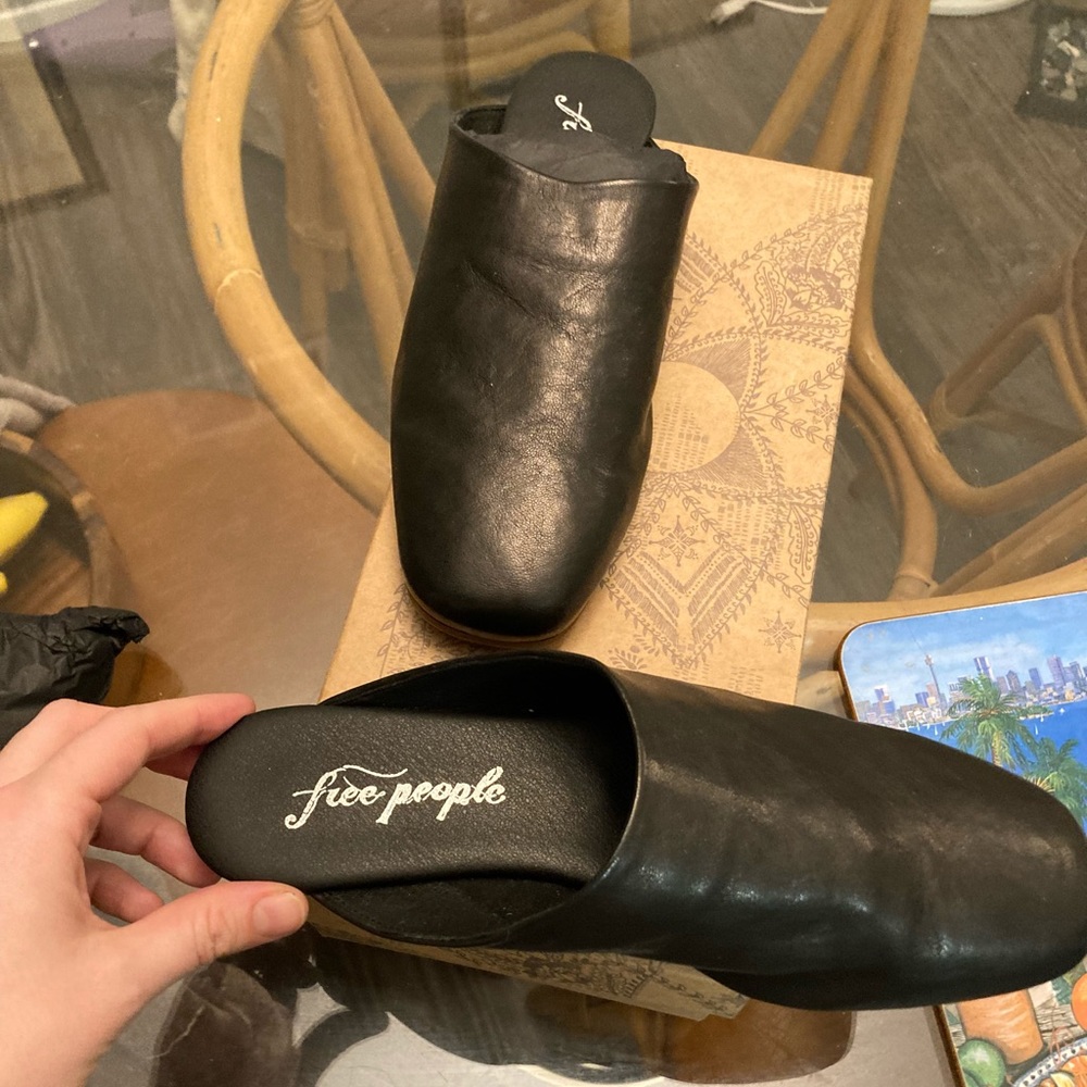 BRAND NEW FREE PEOPLE MULES! Never worn!